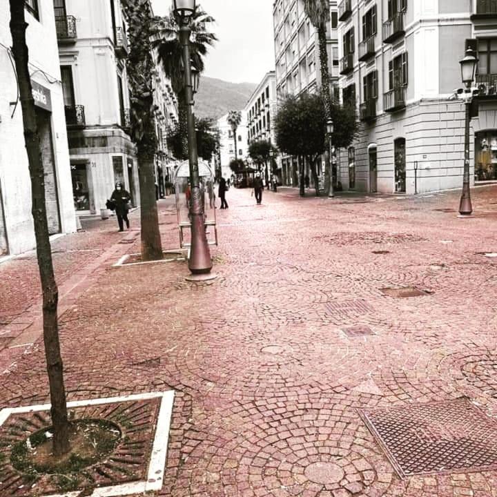 Bed and Breakfast Amalfitani Salerno Centro Exterior foto