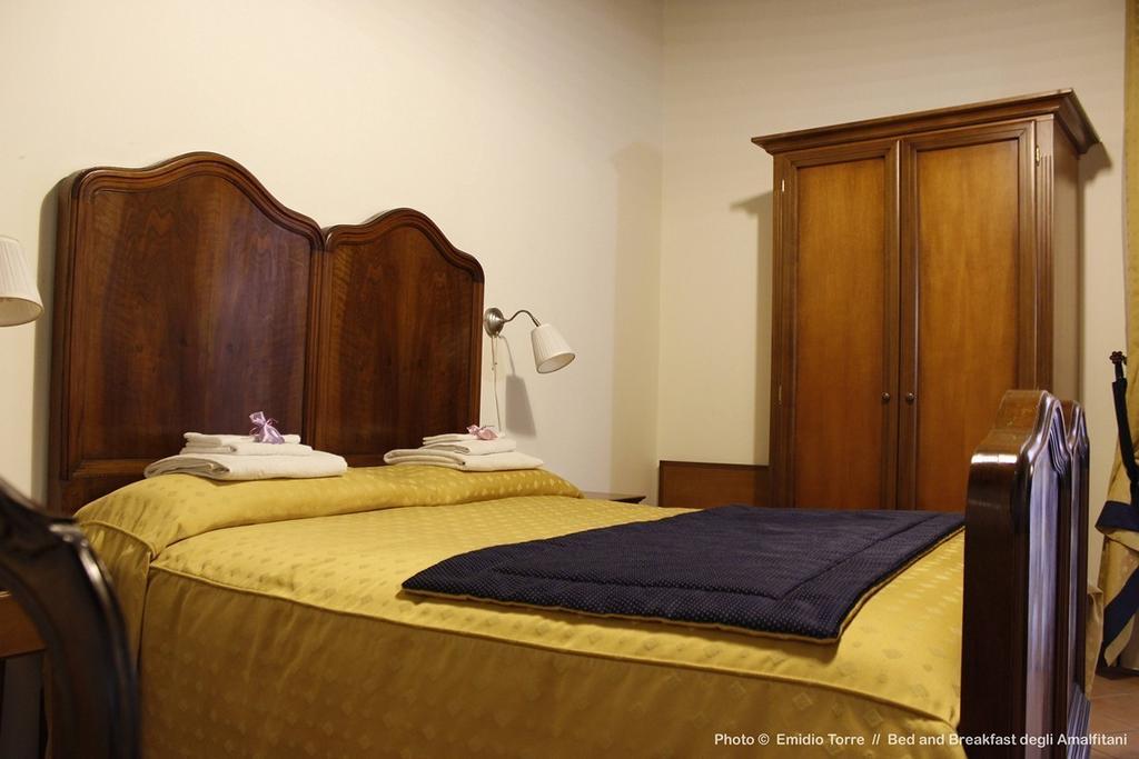 Bed and Breakfast Amalfitani Salerno Centro Exterior foto