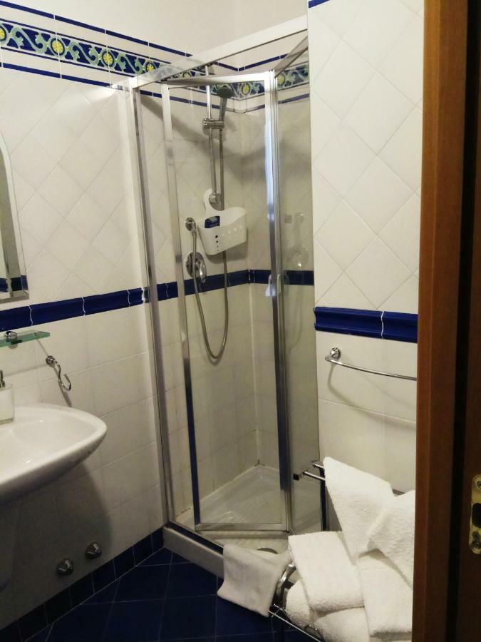 Bed and Breakfast Amalfitani Salerno Centro Exterior foto