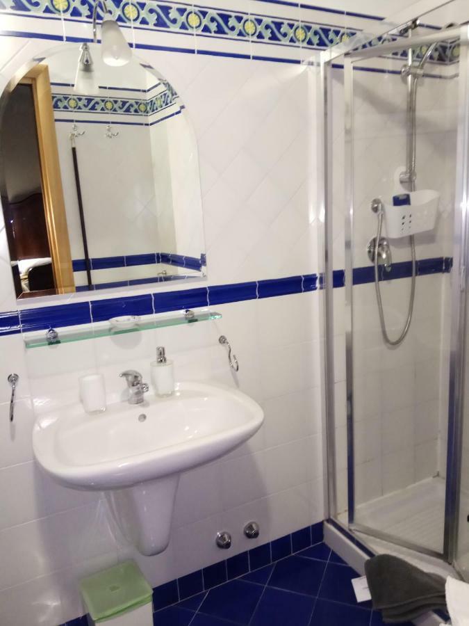 Bed and Breakfast Amalfitani Salerno Centro Exterior foto